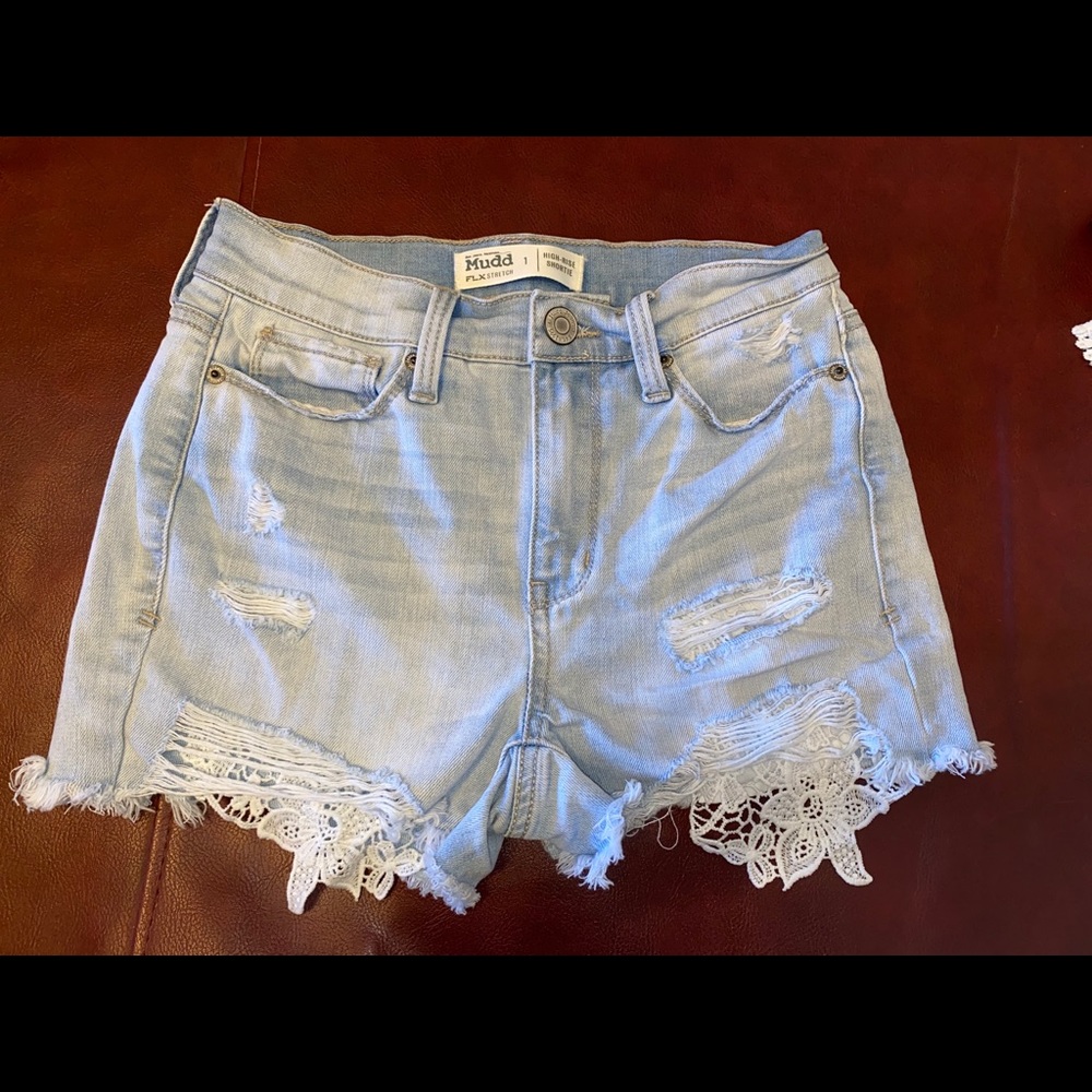 Mid-Rise Denim Shorts with Floral Detail